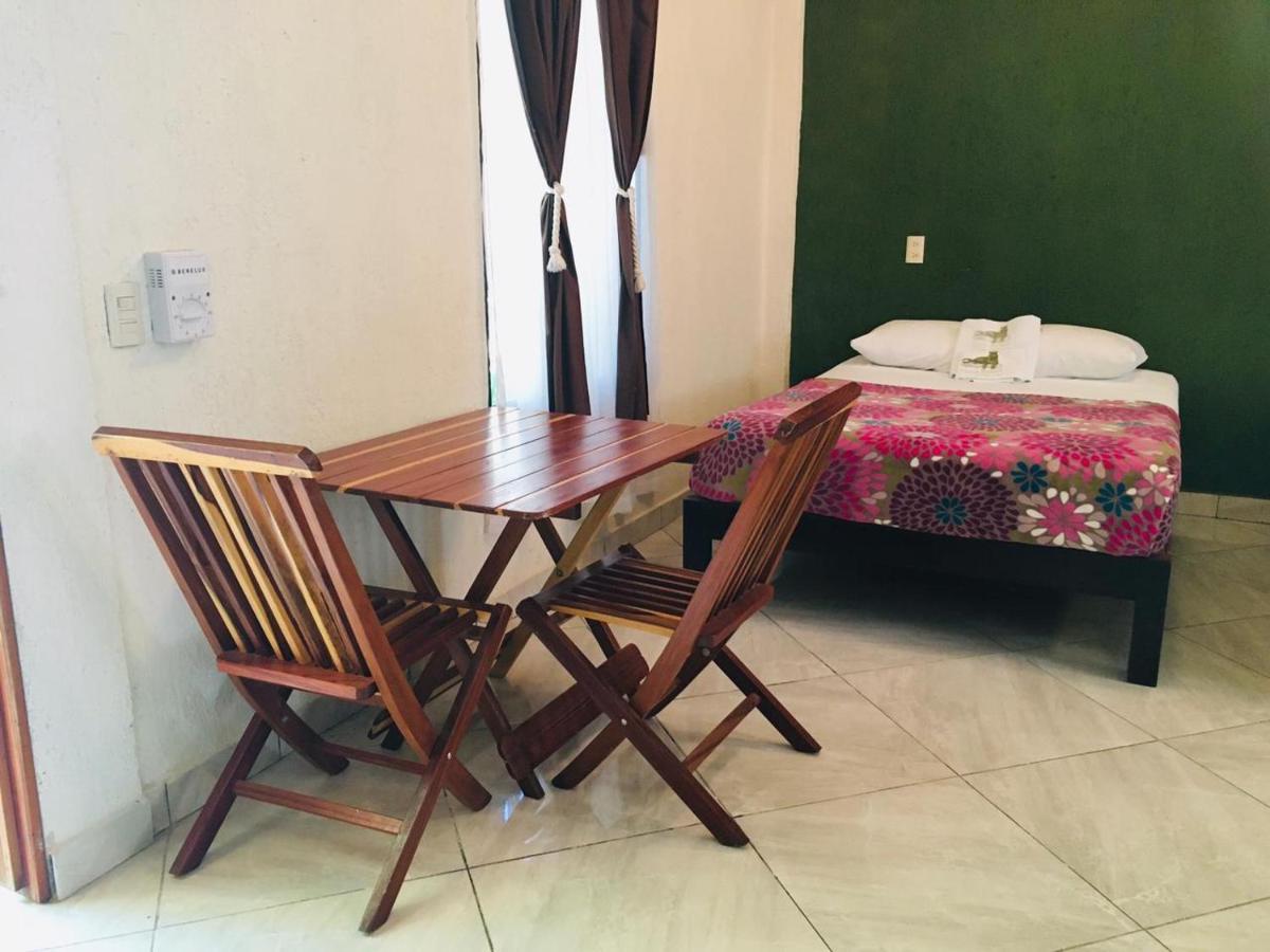 Hotel Maya Balam Xpujil Esterno foto